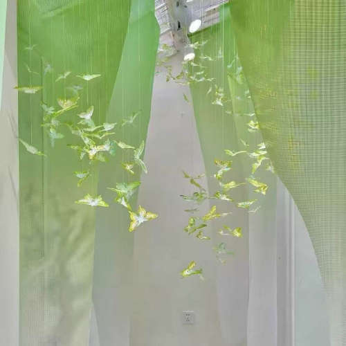 绿色系背景装扮纱幔蝴蝶吊饰