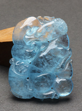 天然海蓝宝生肖羊牌子吊坠