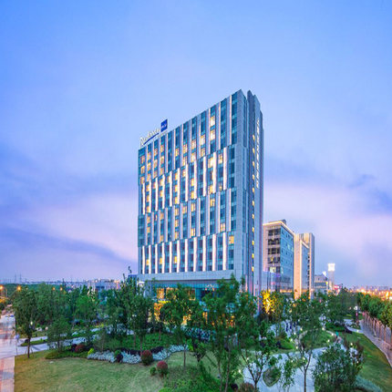 上海宝龙丽笙酒店高级房2晚+双早 休闲套餐