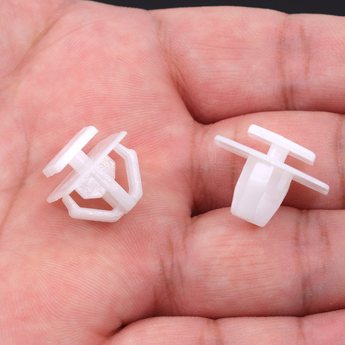 适用魏派VV6 P8 VV7 VV5汽车后尾后备箱盖灯饰板固定卡扣配件