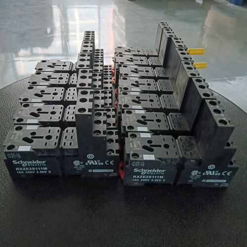 议价继电器底座RXZE2S111MRXZE2S108MRXZE2S114M