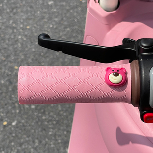 电动三轮车卡通皮革把手套适用于雅迪爱玛金彭电瓶车装饰配件通用