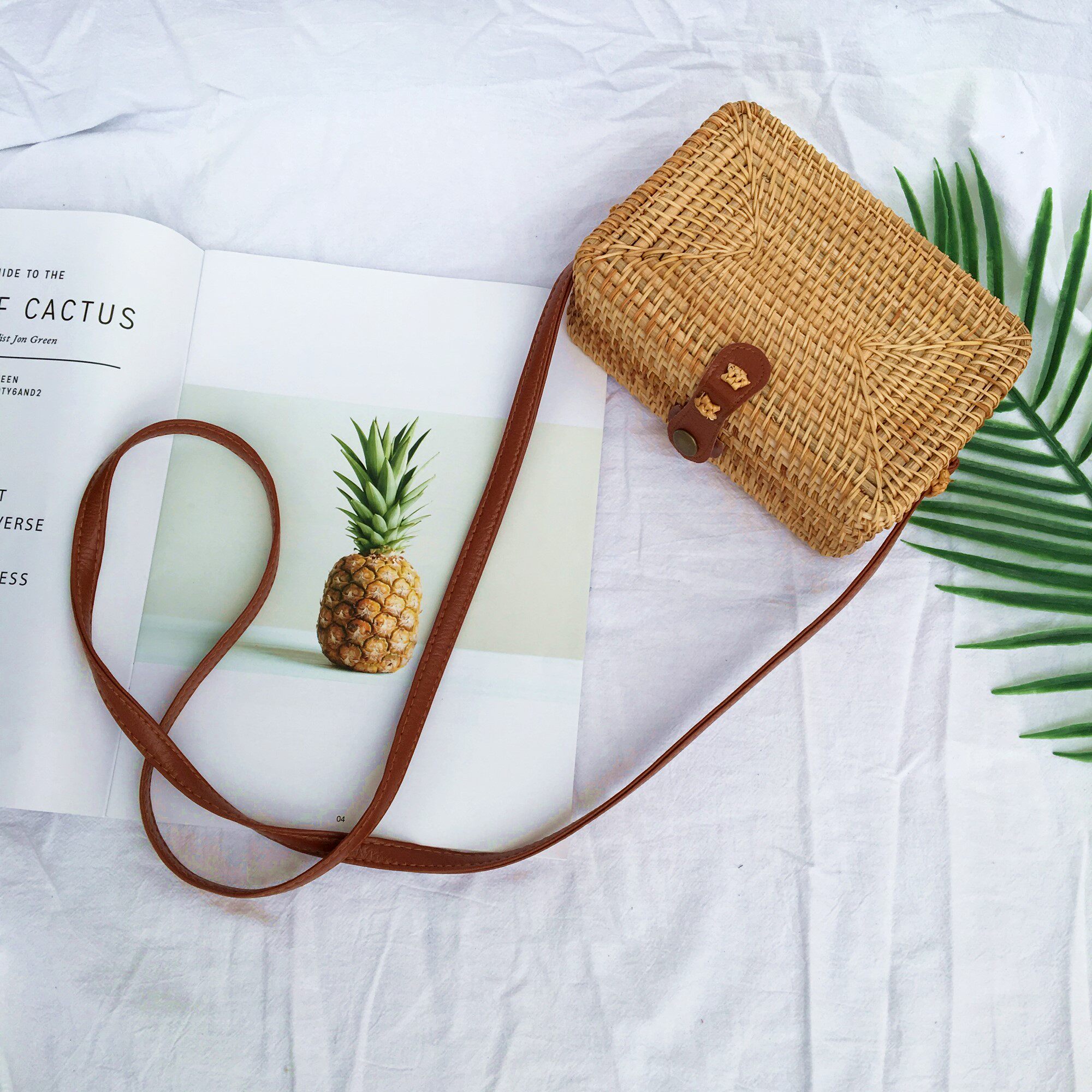 旅游度假沙滩海边纯手工包草编包藤编女生闺蜜出行旅行小众包在类目 箱包皮具/热销女包/男包, 女士包袋中 - 来自Buy2taobao.com提供专业的淘宝代购服务