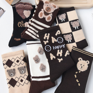 网红超火可爱小熊袜子女秋冬纯棉中筒袜ins潮复古咖色羽毛纱长袜