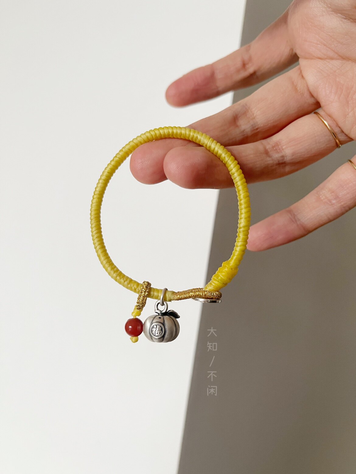 不闲手作 芥末黄蜡多福南瓜编绳 满肉小南红