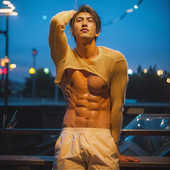 夏薄款 长袖 防晒衫 时尚 性感外搭罩衫 男士 短款 毛衣圆领 不规则针织衫