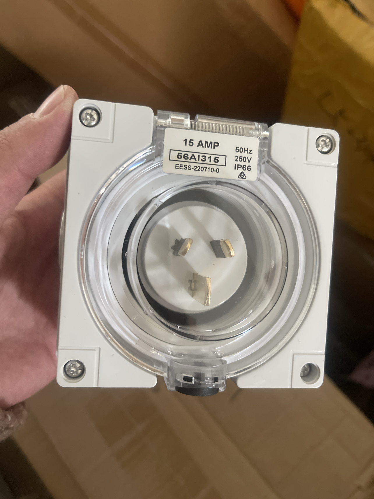 澳标15A250V防水电源倒插插座户外防水防溅接线板