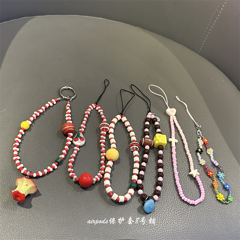 日韩系ins花朵樱桃小狗挂链包包车钥匙挂件耳机壳挂饰品
