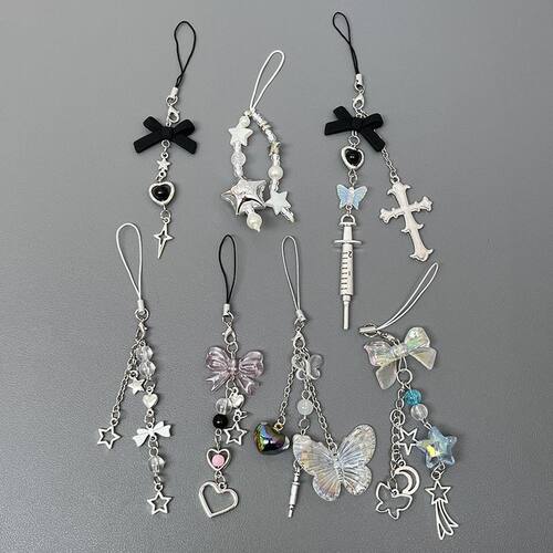 ins甜酷风钥匙扣手机绳十字架针筒挂件个性创意蝴蝶结链耳机套包
