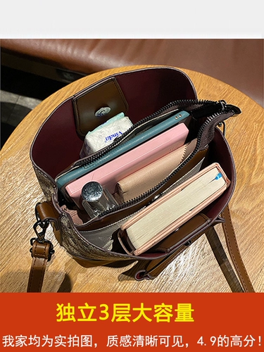 Модная вместительная и большая сумка через плечо, коллекция 2023