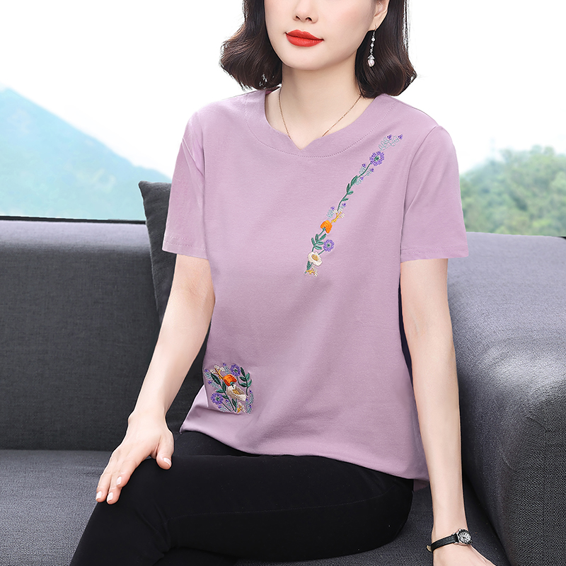 纯棉短袖t恤女洋气绣花上衣中年妈妈夏装2025新款刺绣休闲半袖衫