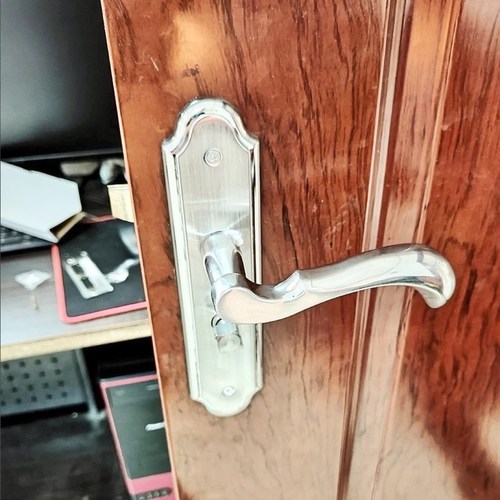 家用木门室内通用型旧门换锁黑色老式卧室内静音门把手柄门锁