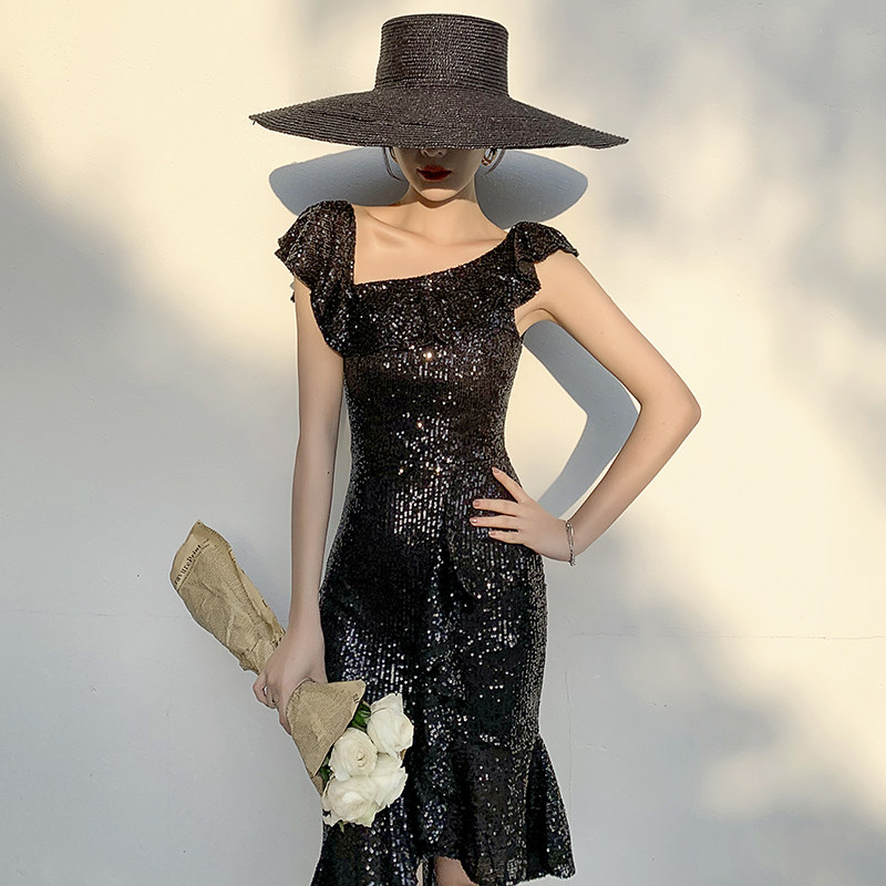 黑色轻奢小众高端亮片单肩晚礼服