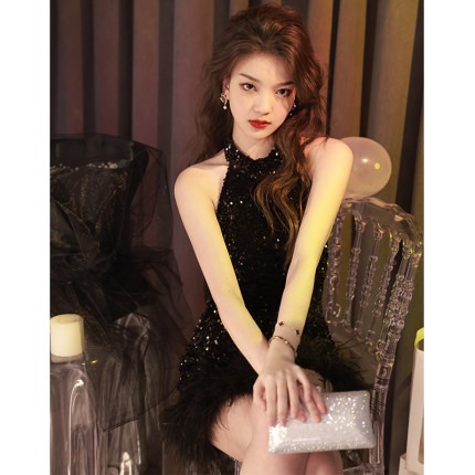 小个子晚礼服裙女轻奢小众高端平时可穿黑色挂脖高级感生日连衣裙