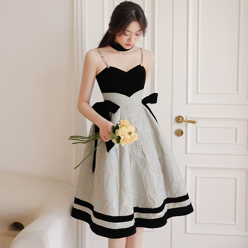 黑色吊带宴会小晚礼服女气质小个子高级感法式连衣裙轻奢小众高端