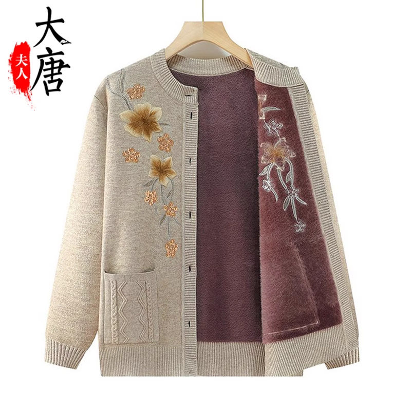 奶奶秋装外套女中老年人保暖衣服妈妈毛衣老人老太太春秋针织开衫