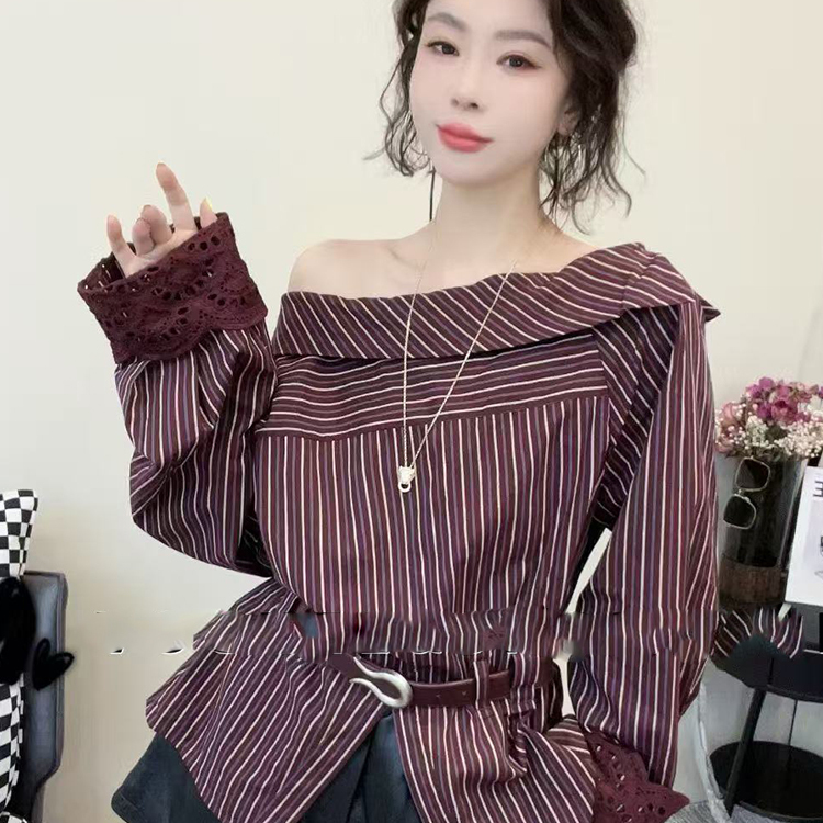 条纹衬衫女2025秋季新款欧洲站不规则露肩打底衫腰带收腰长袖上衣