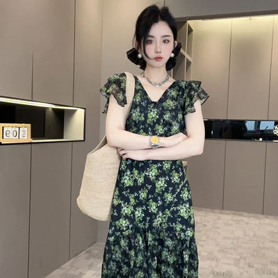 碎花连衣裙女2025夏季新款欧洲站法式度假风V领长裙收腰显瘦裙子