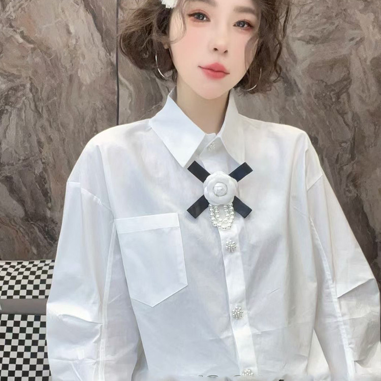 衬衫女2025冬季新款设计师款花朵拼接重工钉珠翻领衬衣长袖上衣