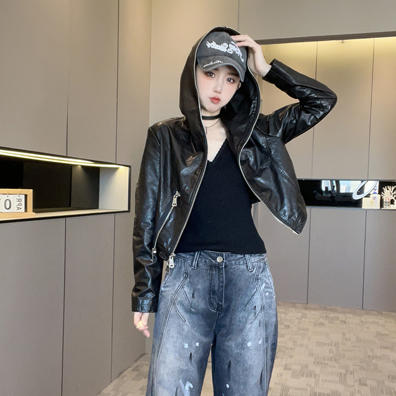 皮衣女2025秋季新款女装纯色短款连帽拉链绵羊皮真皮外套长袖上衣