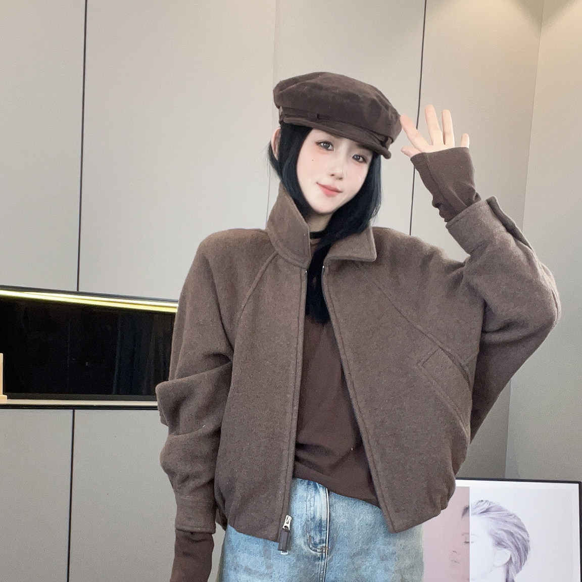 长袖外套女2026秋季新款欧洲站设计感纯色夹克翻领拉链短款上衣