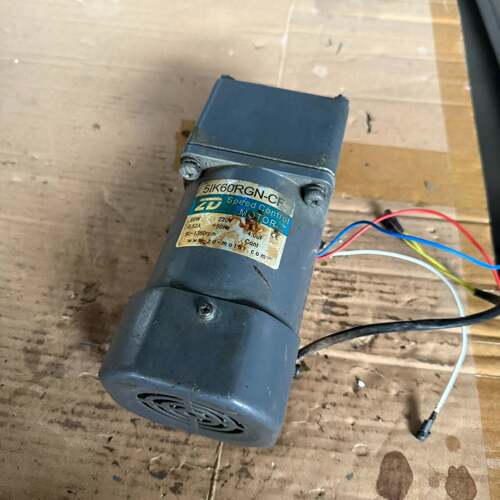 可维修一个中大减速电机5IK60RGN-CF，5GN50K议价