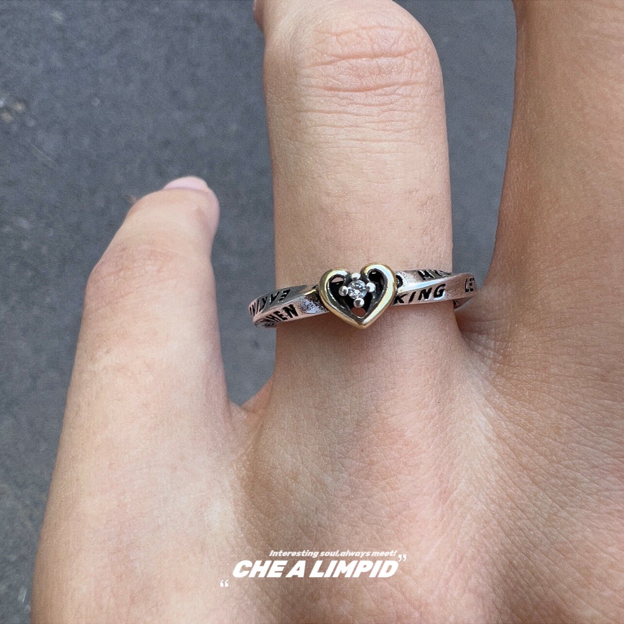 CHEALIMPID|.LOVE CROSS TWIST RING VINTAGE DISTRESSED NICHE DESIGN HIP HOP OPEN RING