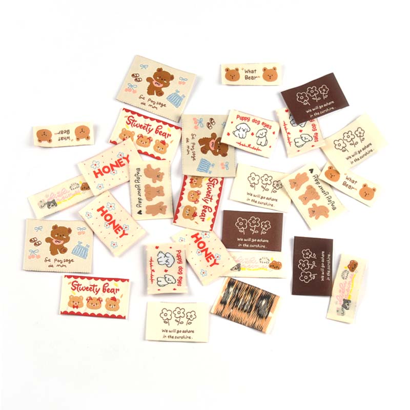可爱小熊图案标签服装手工制作折边布标DIY布贴服饰标签20个