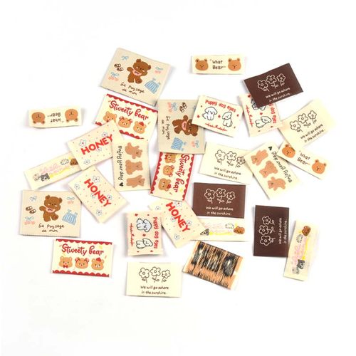 可爱小熊图案标签服装手工制作折边布标DIY布贴服饰标签20个