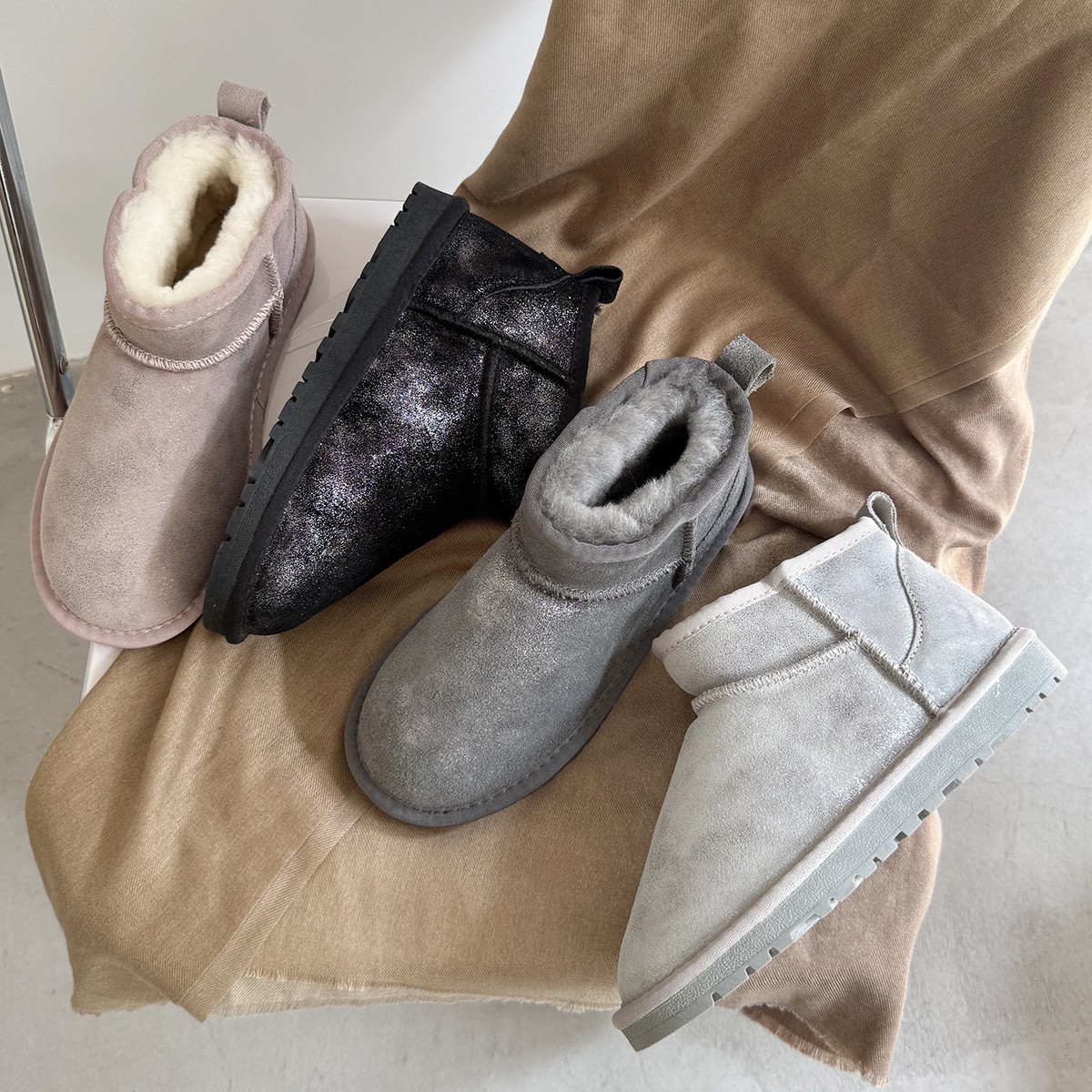 2025新款冬周冬雨同款雪地靴女短筒真皮加绒加厚平底防滑百搭棉鞋