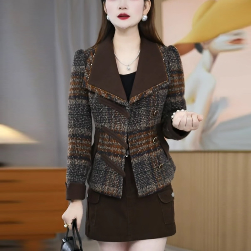 小个子百搭格纹短款外套女