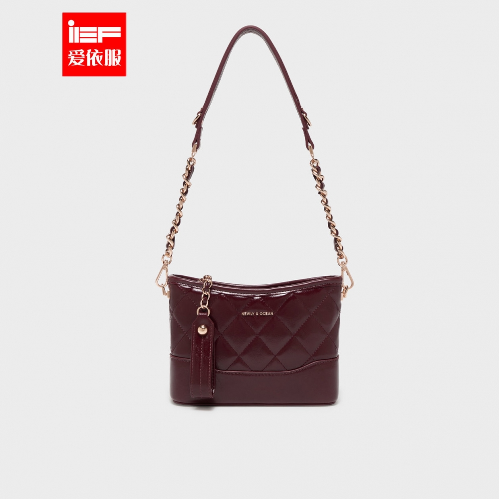 IEF/爱依服时尚女包2025新款流行爆款轻奢风百搭菱格单肩水桶包