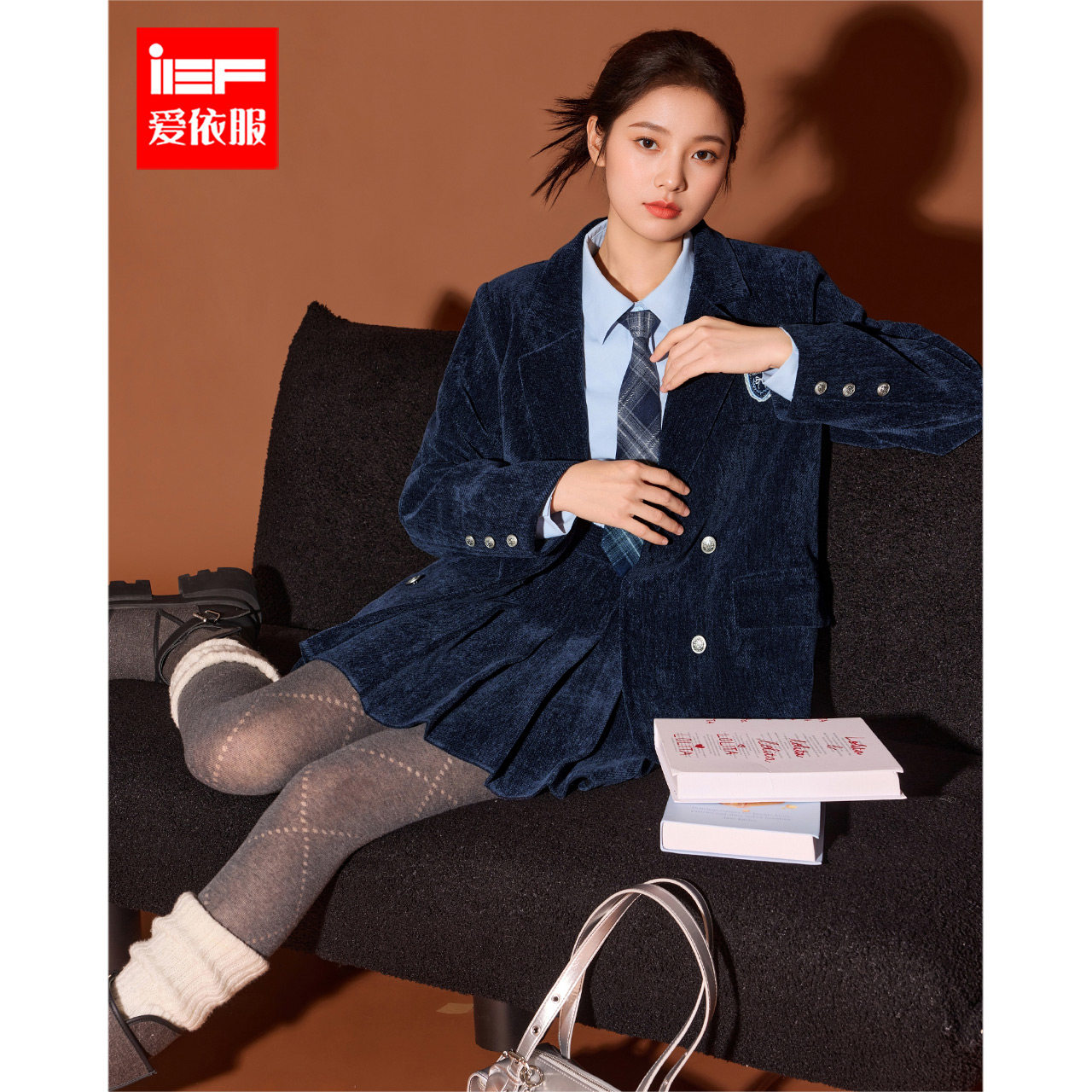 IEF/爱依服一整套穿搭2025冬季新款美高学院风设计感里外套短裙,女装/女士精品,时尚套装,淘宝优惠券,粉丝福利购,淘宝优惠卷