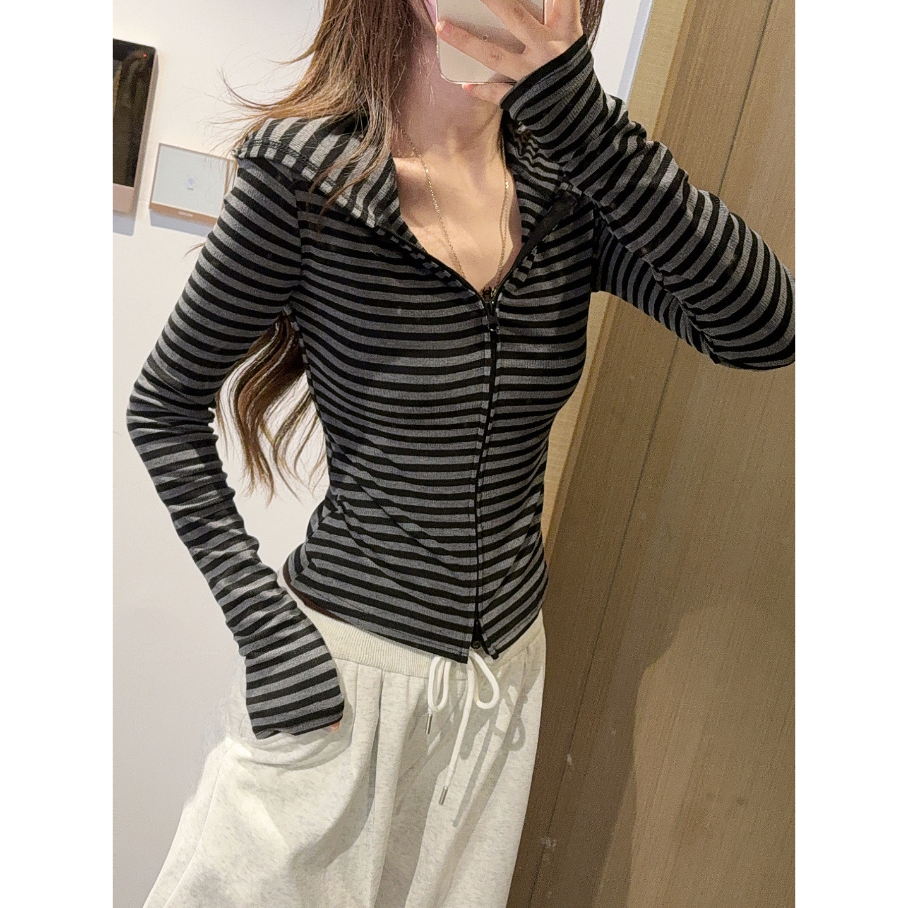 MosesQueen魔西女王条纹连帽双拉链开衫秋装新款休闲修身外套女