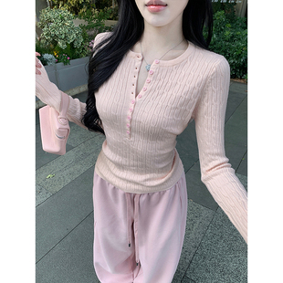 MosesQueen魔西女王粉色纽扣半开领针织衫秋冬麻花修身内搭打底衫
