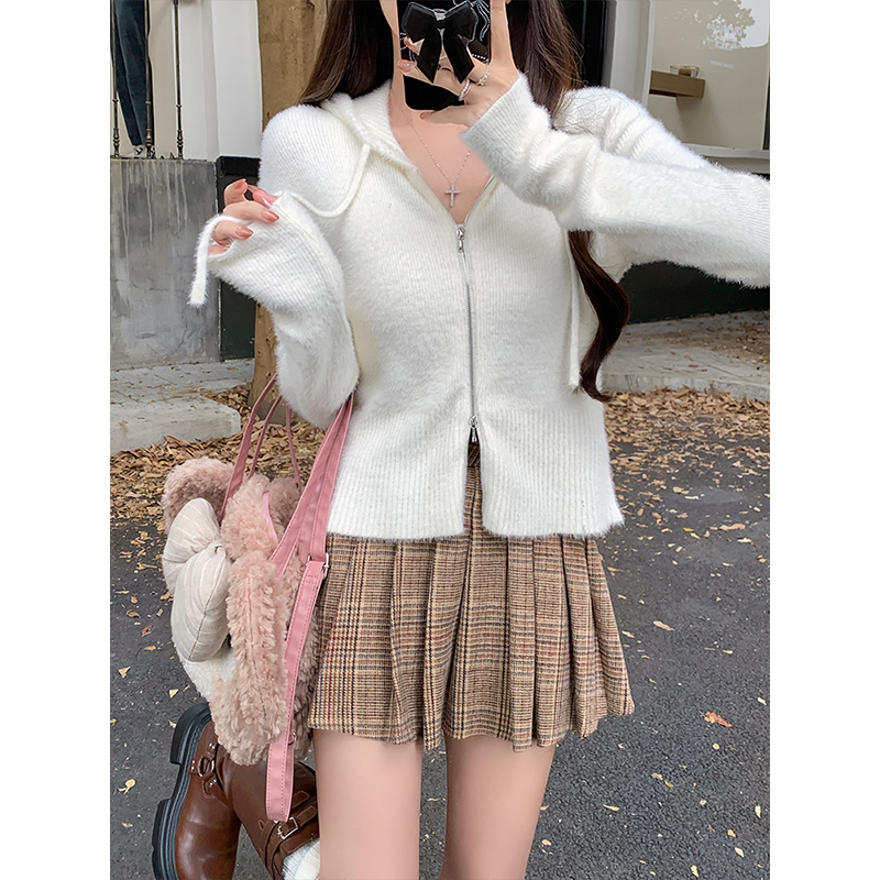 温柔风连帽针织衫女秋冬短款上衣