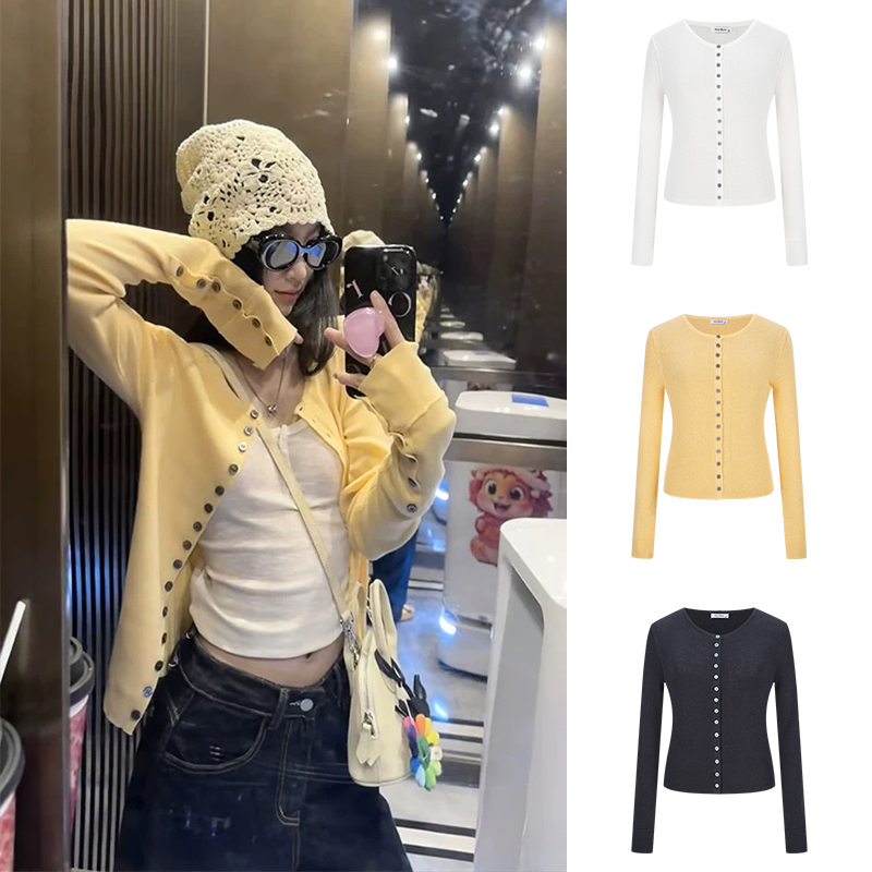 MosesQueen魔西女王温柔风简约时尚早春款修身显瘦针织开衫上衣