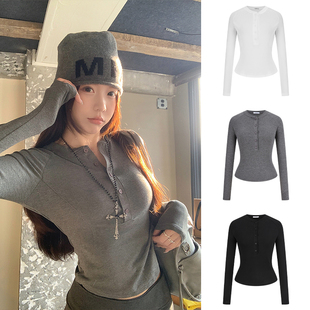 MosesQueen魔西女王设计感亨利领长袖女秋冬线条收腰内搭打底上衣