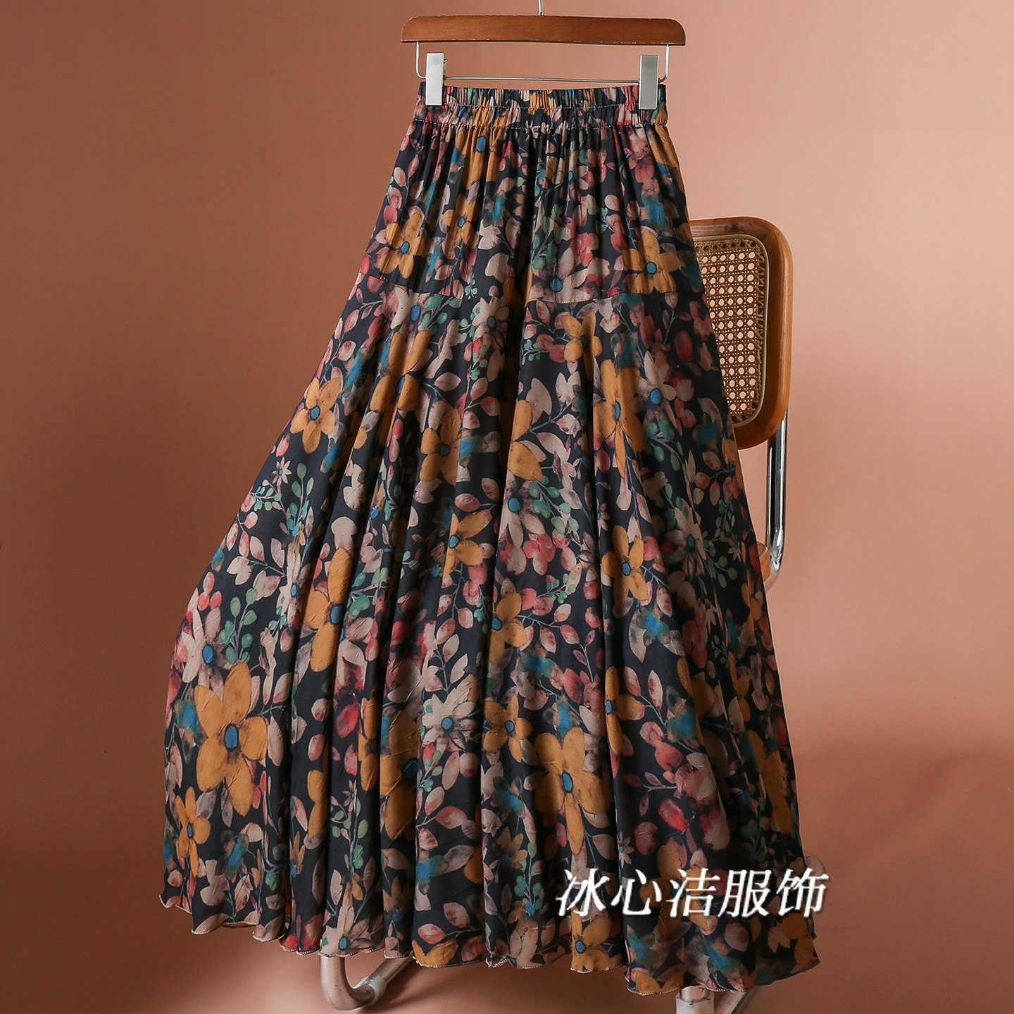 夏天复古印花A字半身裙女2026夏季新款高腰度假风沙滩裙大摆长裙
