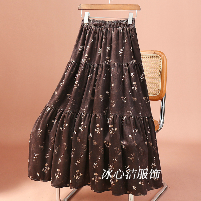 法式复古茶歇碎花丝绒半身裙女秋冬2025新款大码松紧腰中长款裙子