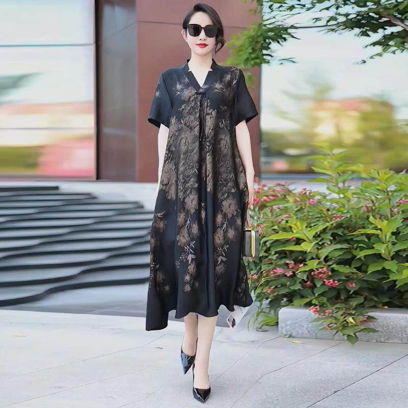 中年加肥连衣裙斤妈妈太太200女装显瘦阔桑蚕丝加大真丝裙子夏季