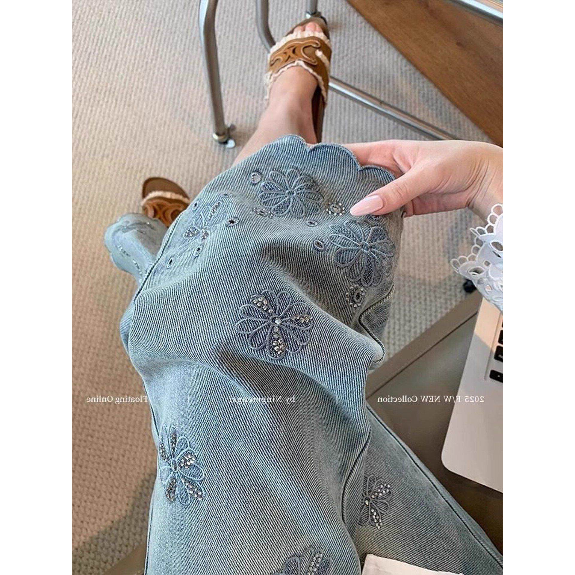 胖梨形mm蓝色春季大码花边高腰裤身材钻刺绣直筒烫牛仔裤九分女