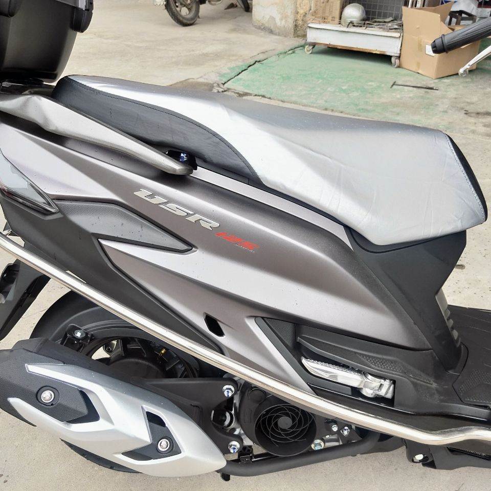 适用豪爵摩托车USR125坐垫套HJ125T-21防水隔热座垫套防晒皮座套