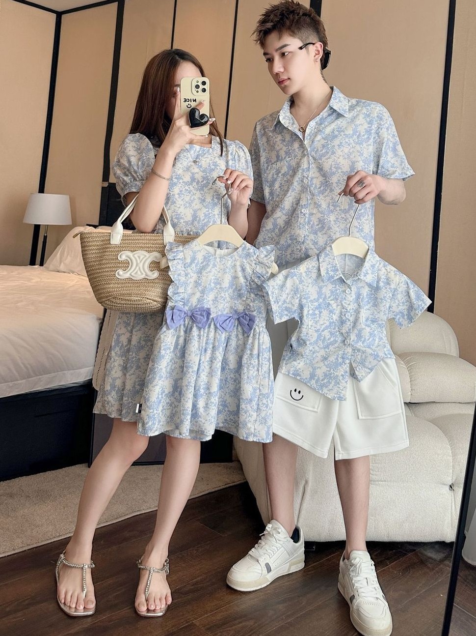 3 4인 가족을 위한 다양한 싼야 해변 휴가 부모-자식 의상 중국식 해변 스커트와  용 여름 정장