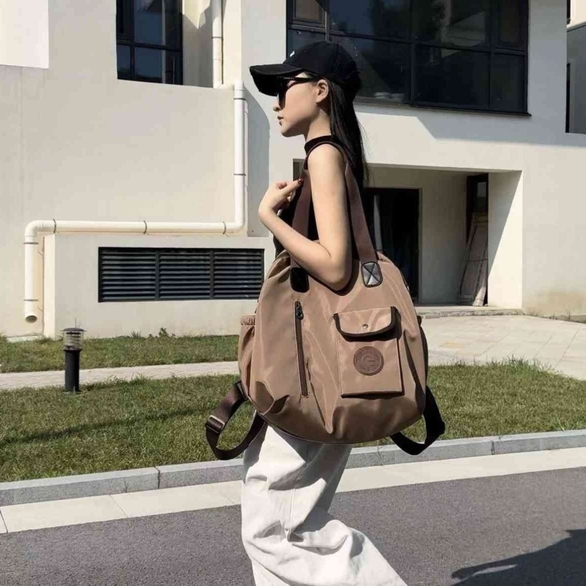 双肩包女士旅行背包大容量外出短