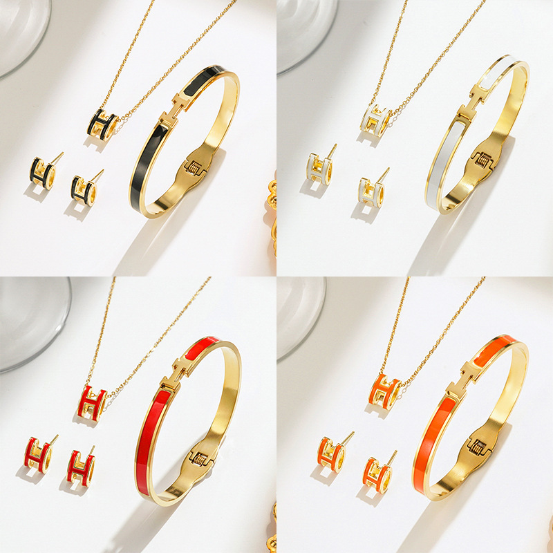 时尚滴油字母H套装项链女耳钉手镯三件套时尚百搭小红书同款饰品