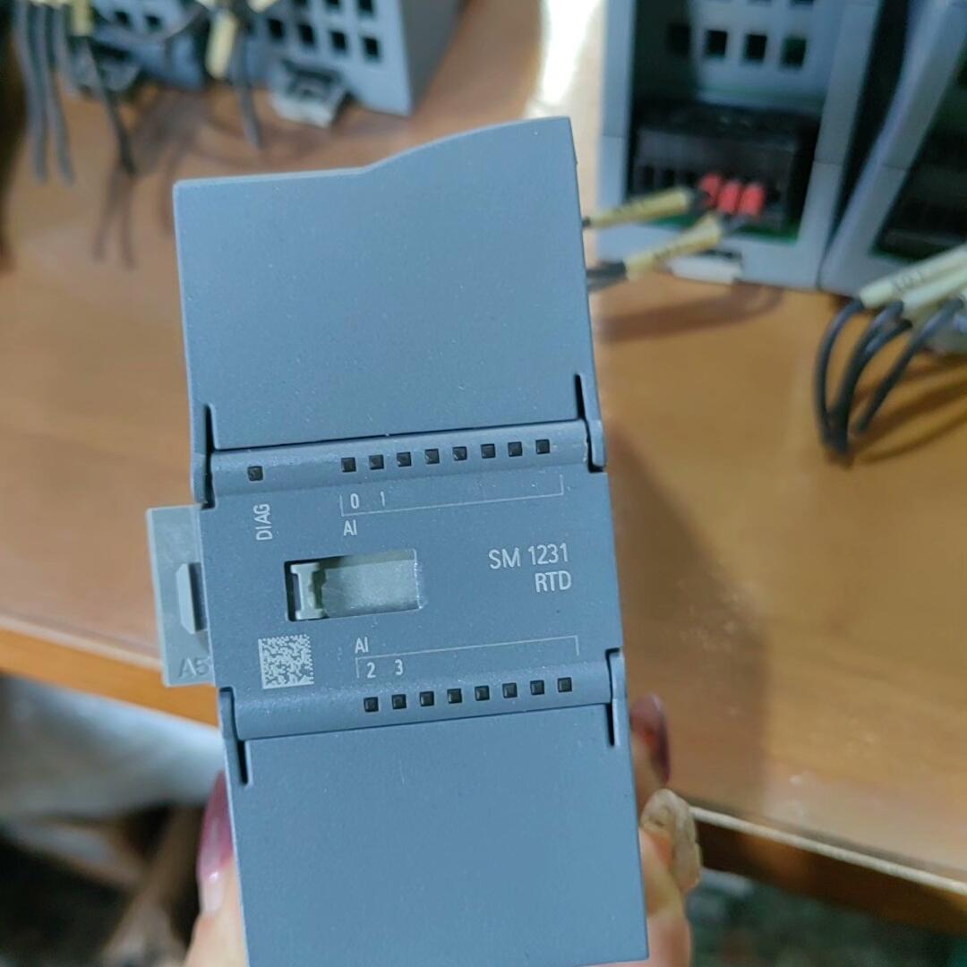 议价6ES7 231-5PD32-0XB0 SM1231 RTD温度模拟量输入模块维修
