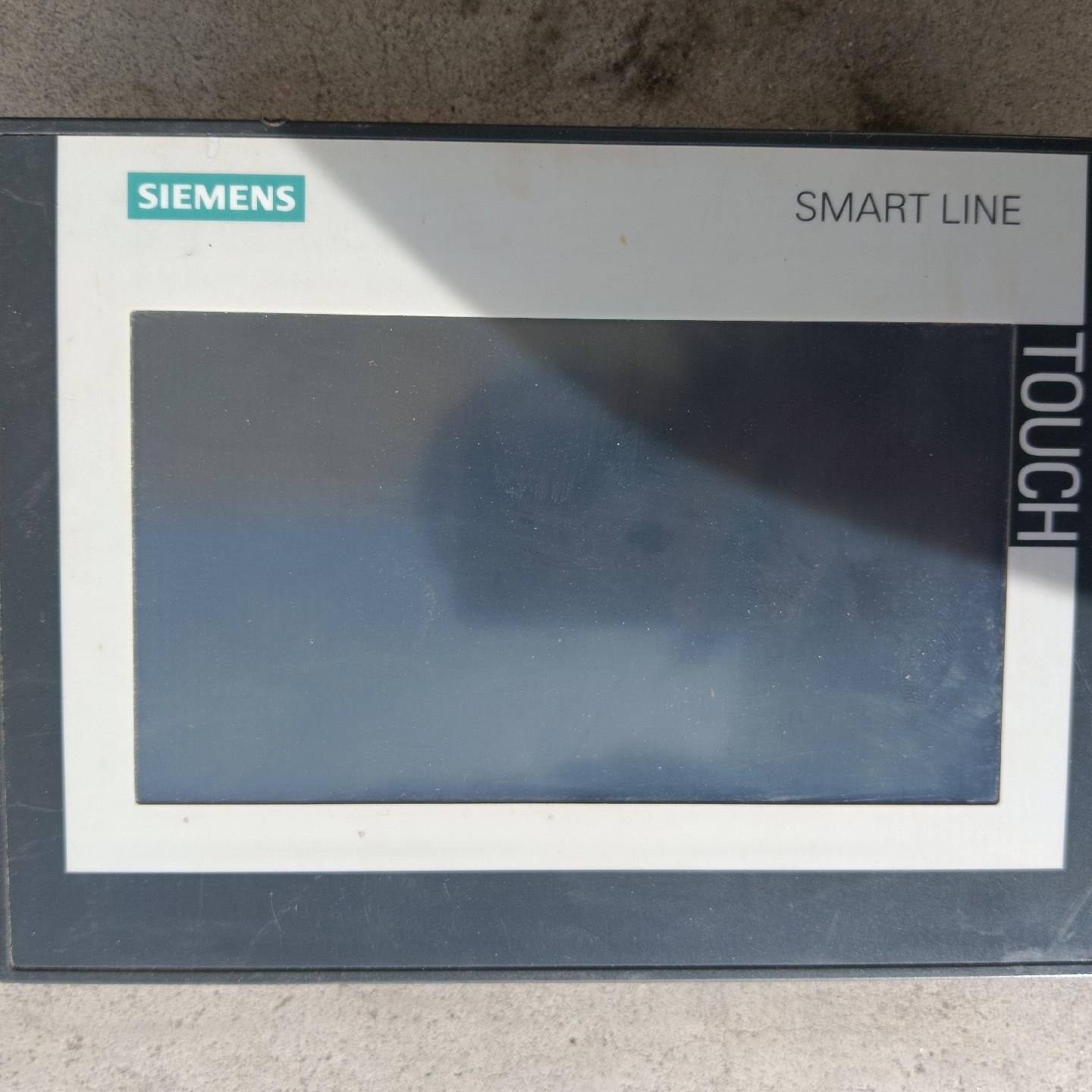 议价6AV6 648-0CC11-3AX0 触摸屏 SMART LINE TOUCH维修
