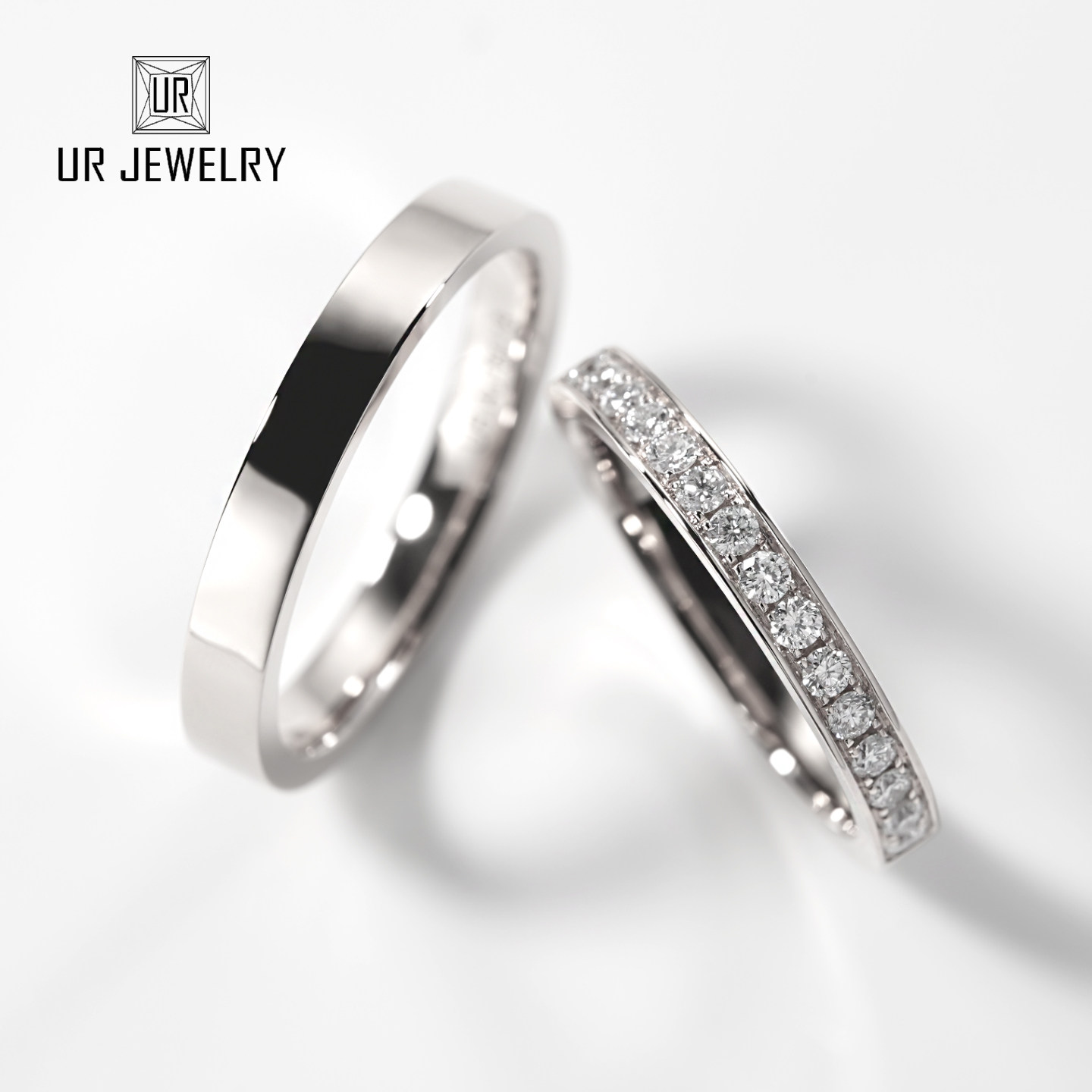 Pt950铂金钻石对戒30分排镶钻戒素圈求婚结婚简约情侣戒指白金