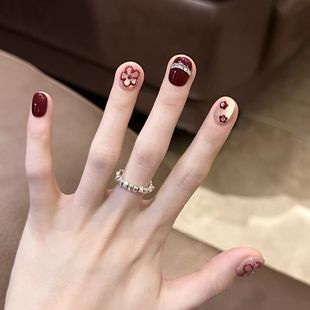 美甲穿戴甲短款秋冬高级感手工穿戴美甲短款甲片穿戴式2026新年款